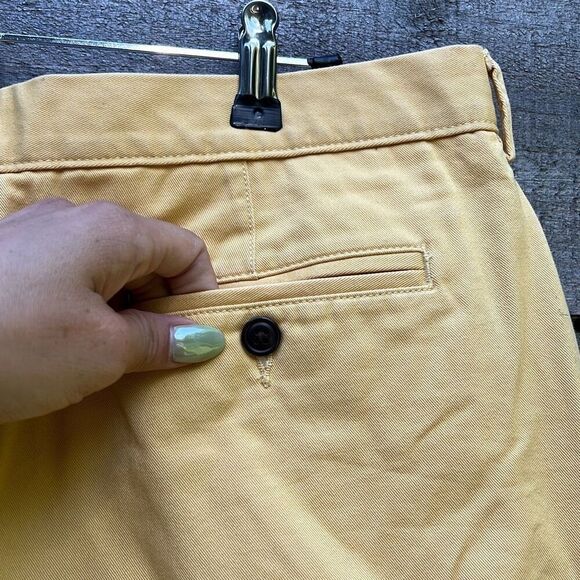 Lands' End Men's Yellow Traditional Fit Casual Stretch Chino Shorts Size 34 - Picture 6 of 7